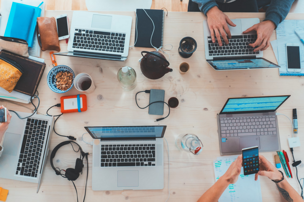 verslaafd aan social media - emotiegids